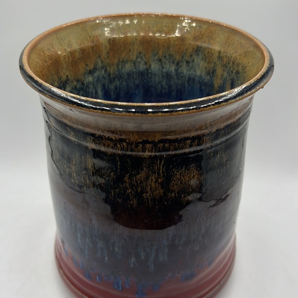 Handmade Pottery Utensil Holder - Picture 2 of 5